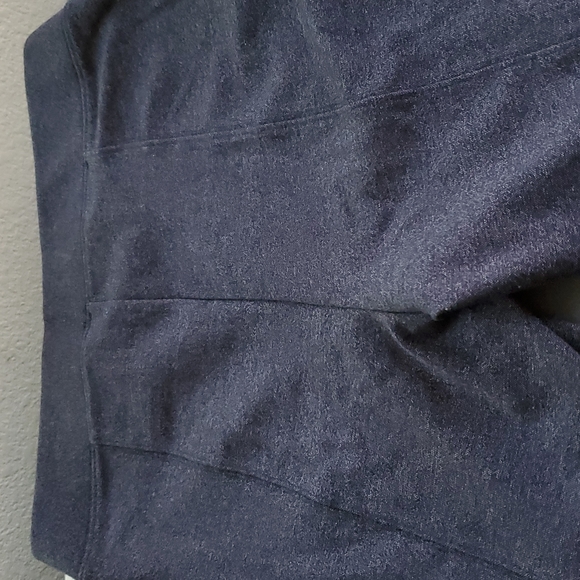 5/$25 Old Navy Active Pants - Picture 3 of 4